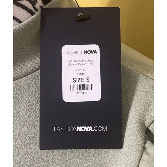 FASHION NOVA✨Peplum Womens Blouse Size Small Green Lightweight Beautiful - Picture 4 of 6